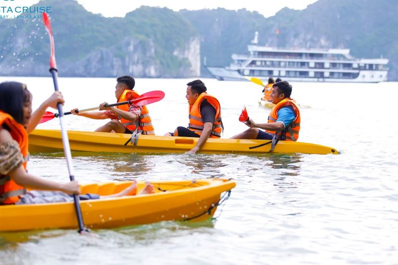 Hanoi - Hoa Lu - Tam Coc - Halong 5D4N