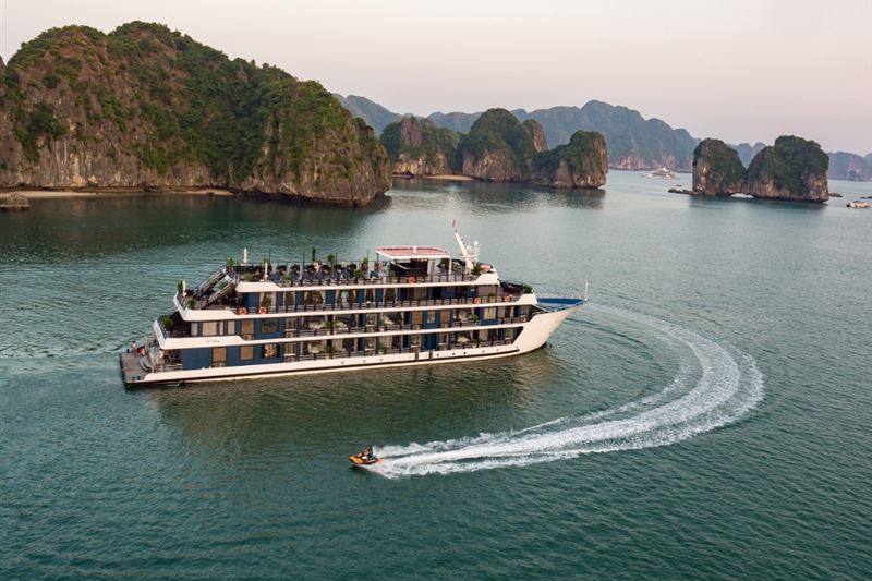 Vietnam Luxury Tour 16 Days