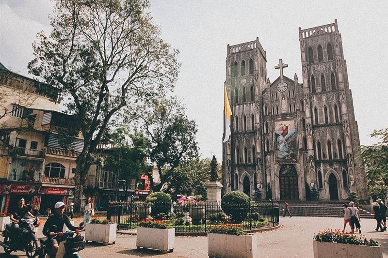 Highlights & Hidden Gems of Hanoi in one day