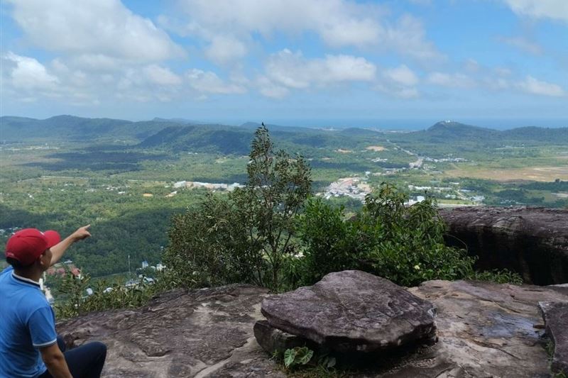 Tien Son Dinh 1-Day Trekking Tour Phu Quoc