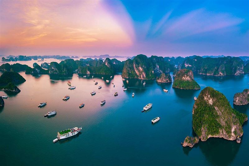 5 - Day Vietnam Package Tour  : HANOI – NINH BINH - HA LONG