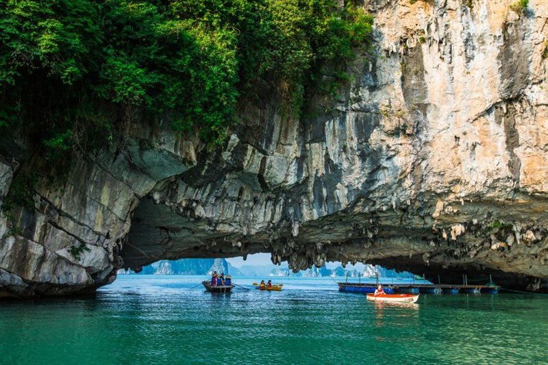 Northern Vietnam Explore - OVERNIGHT 5 STAR CRUISE (6 Days/5Nights)